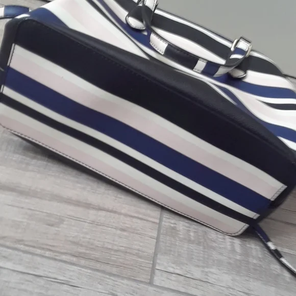 KATE SPADE..EVANGELIE LAUREL WAY..CRUISE STRIPE BAG - Picture 7 of 10